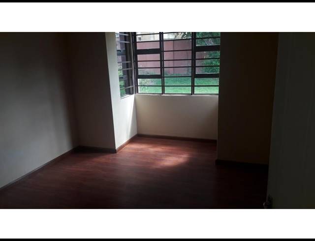 4,047M² BUSINESS TO LET IN ESTCOURT